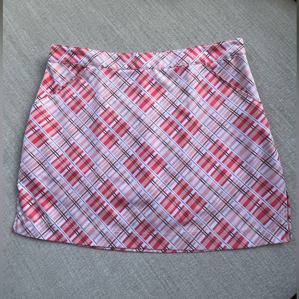 Colorful Coral Bay Golf Skort. Women's Size: 12P.